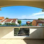 In - Insel Pasman 53913 شقة