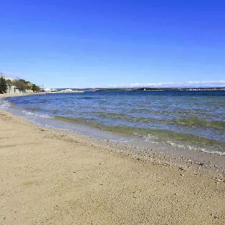 In - Insel Pasman 53913 شقة *